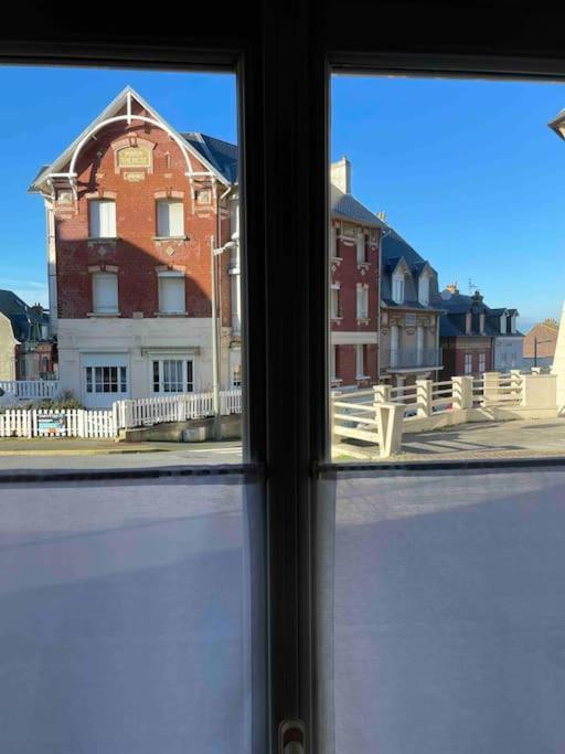 Au Parisien Apartment Ault Exterior photo